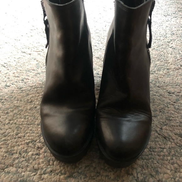 Guess Leather Boots - Picture 3 of 15